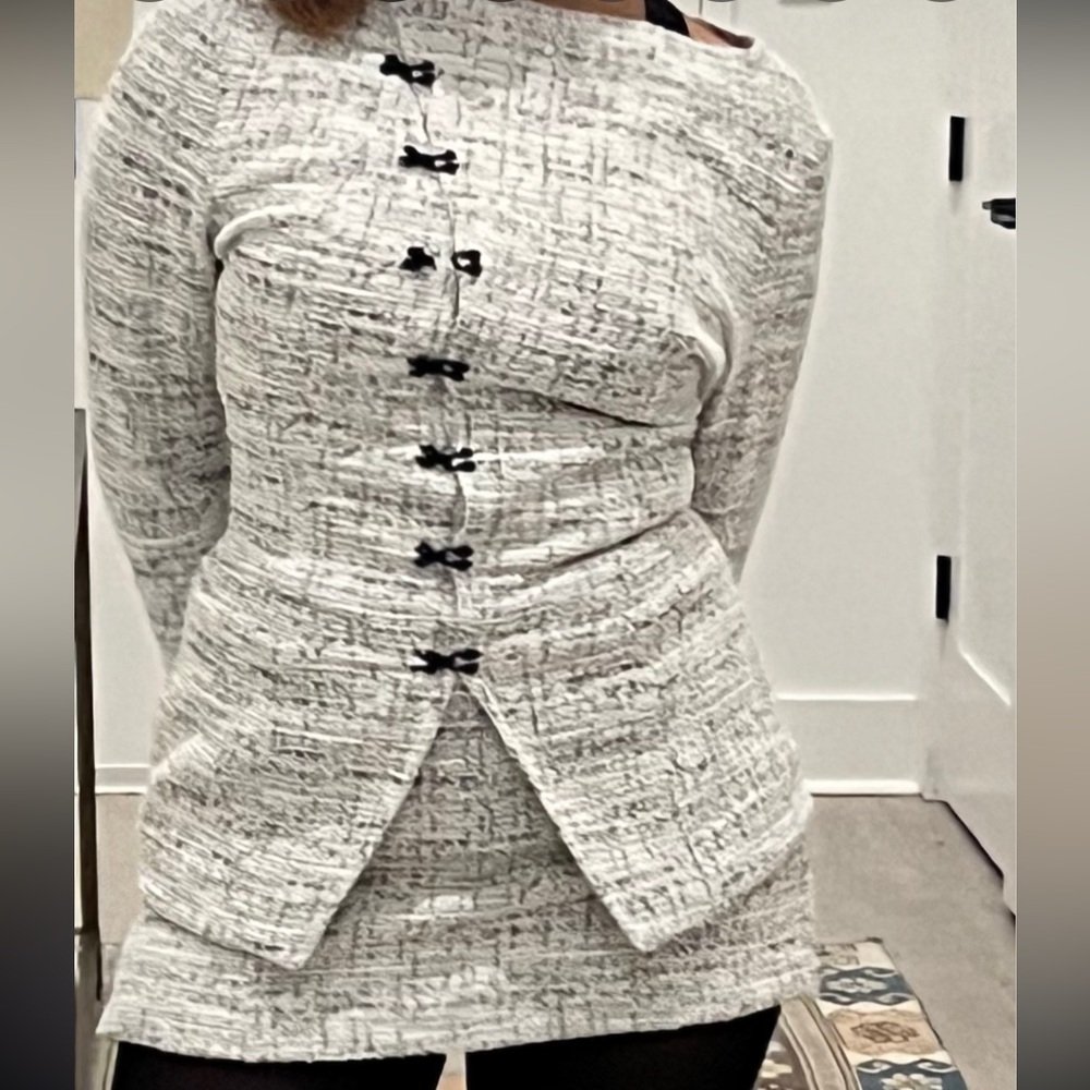 Chic White and Black Textured Dress
